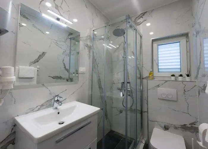 Ips Apartment With Free Parking *