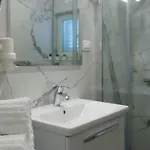 Ips Apartment With Free Parking