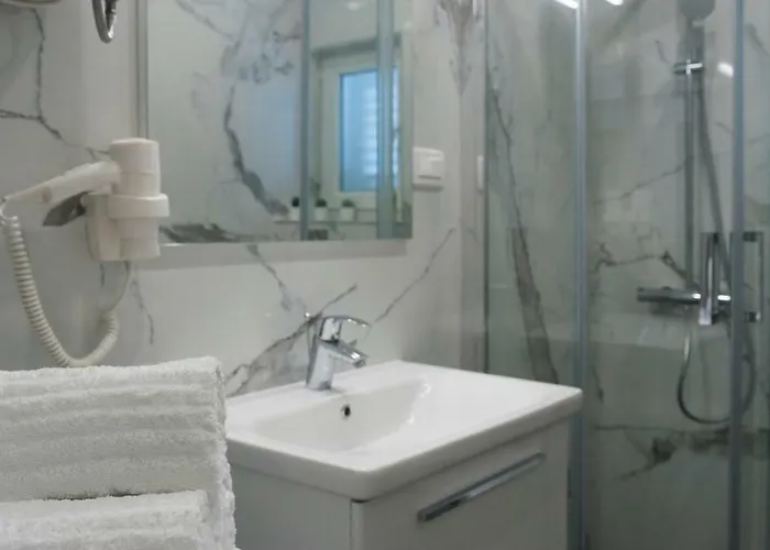 Ips Apartment With Free Parking