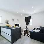 Ips Apartment With Free Parking Lejlighed Dubrovnik