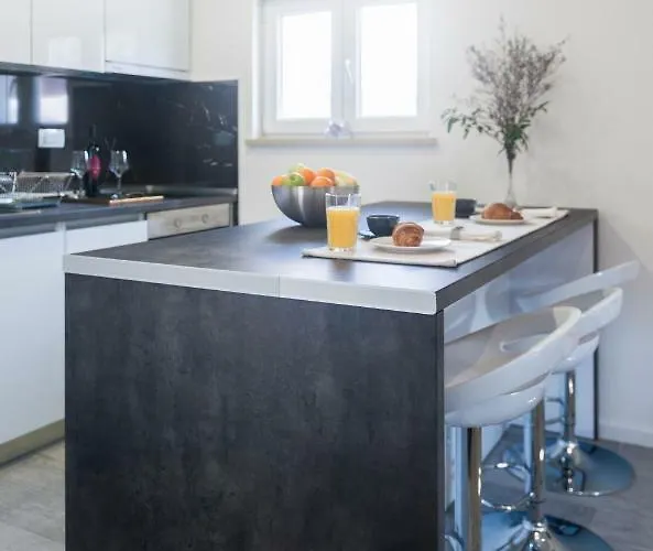 Ips Apartment With Free Parking Дубровник